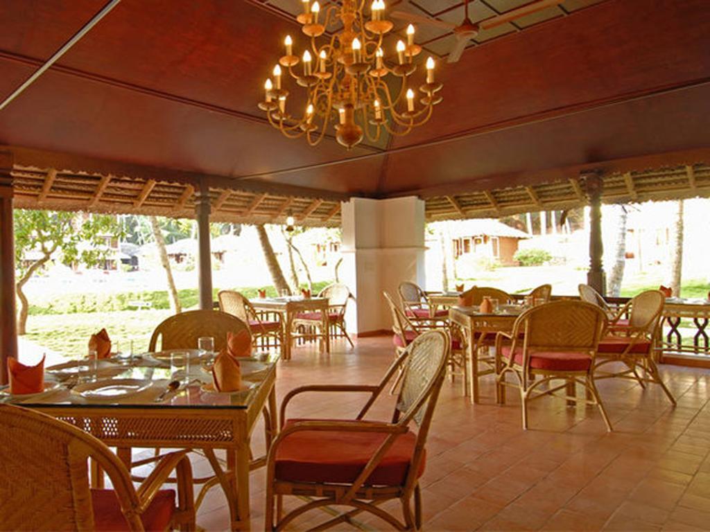 Abad Harmonia Ayurvedic Beach Resort Kovalam Exterior photo